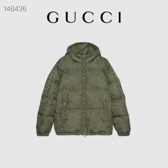 Gucci sz42-50 26yr22